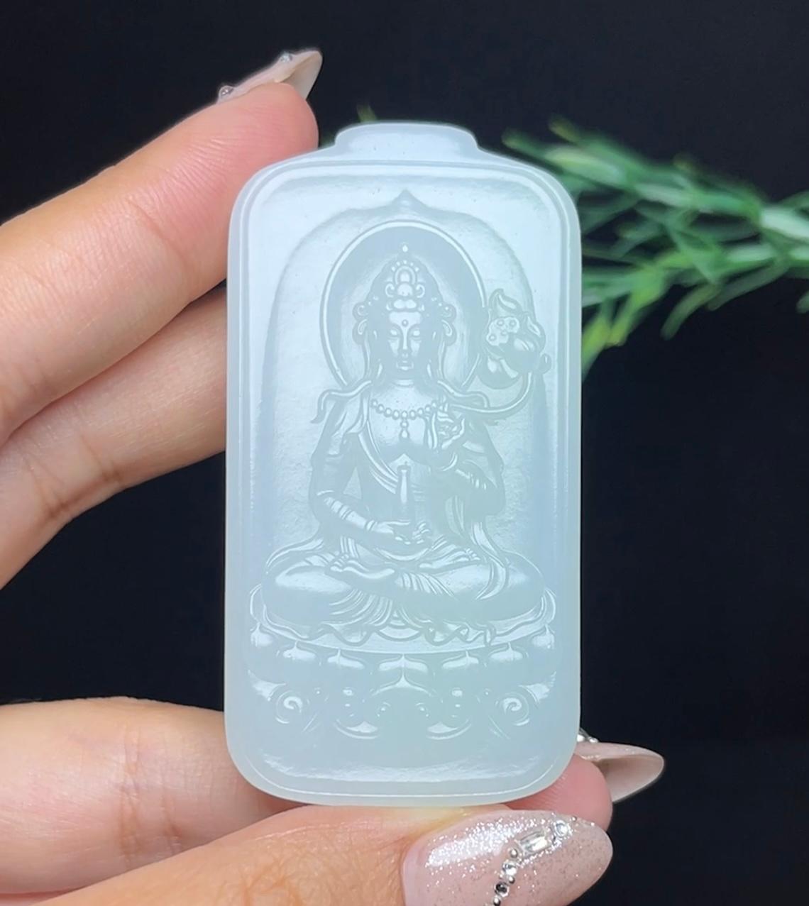 和田玉羊脂白玉带翠持莲观音（48.5g）