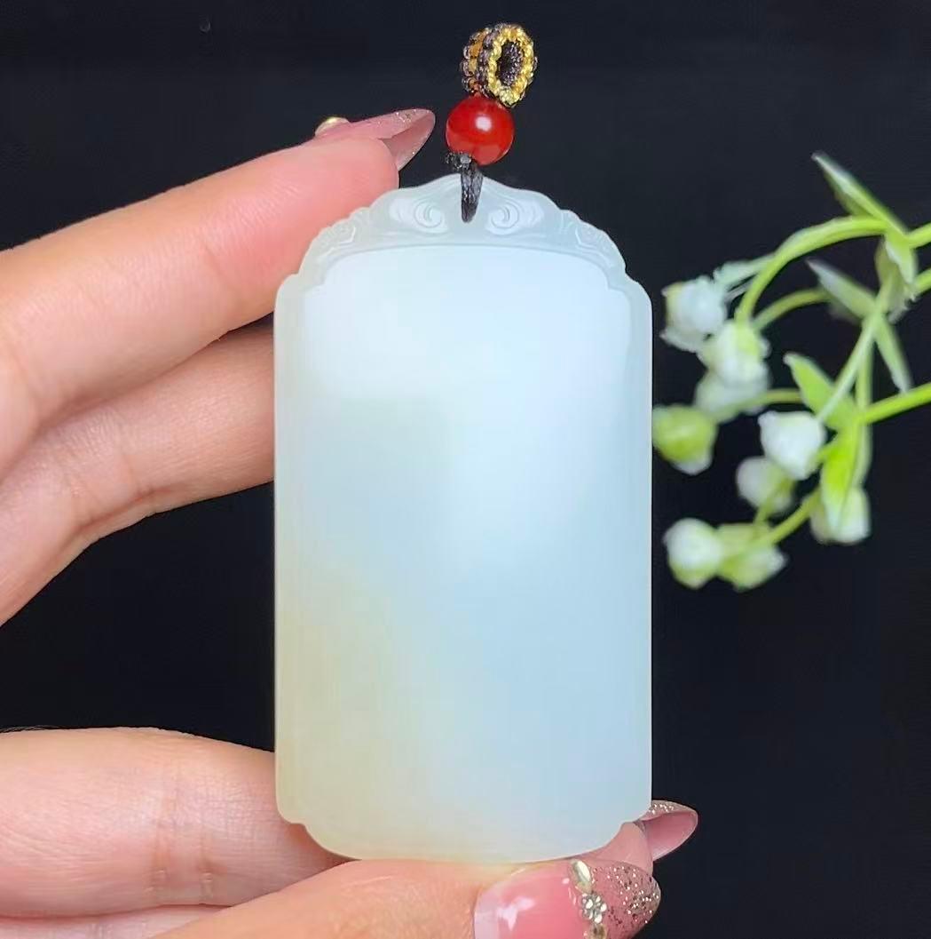 和田玉糖白玉平安无事牌（68.4g）