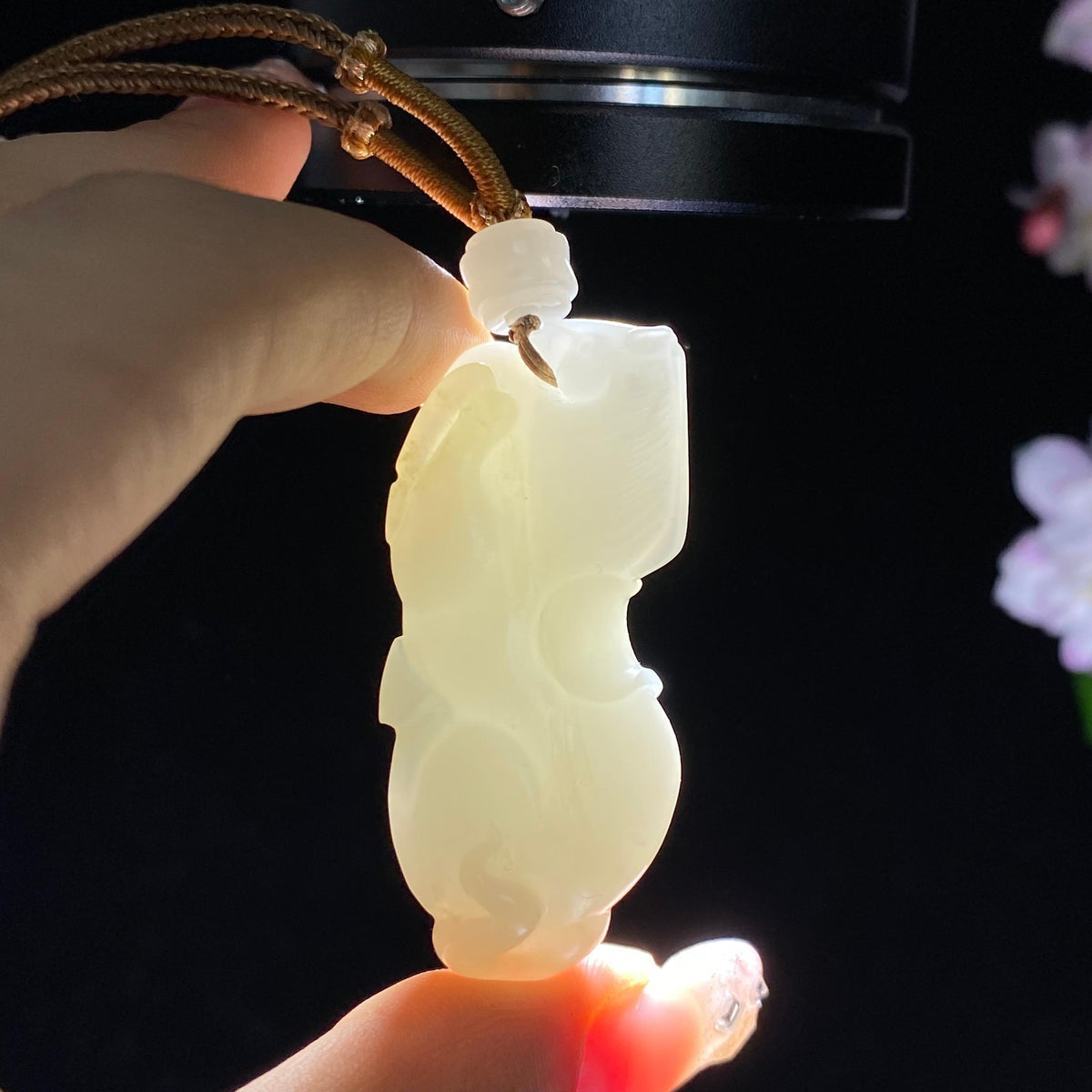 和田玉米达料白玉马到成功（27.9g）
