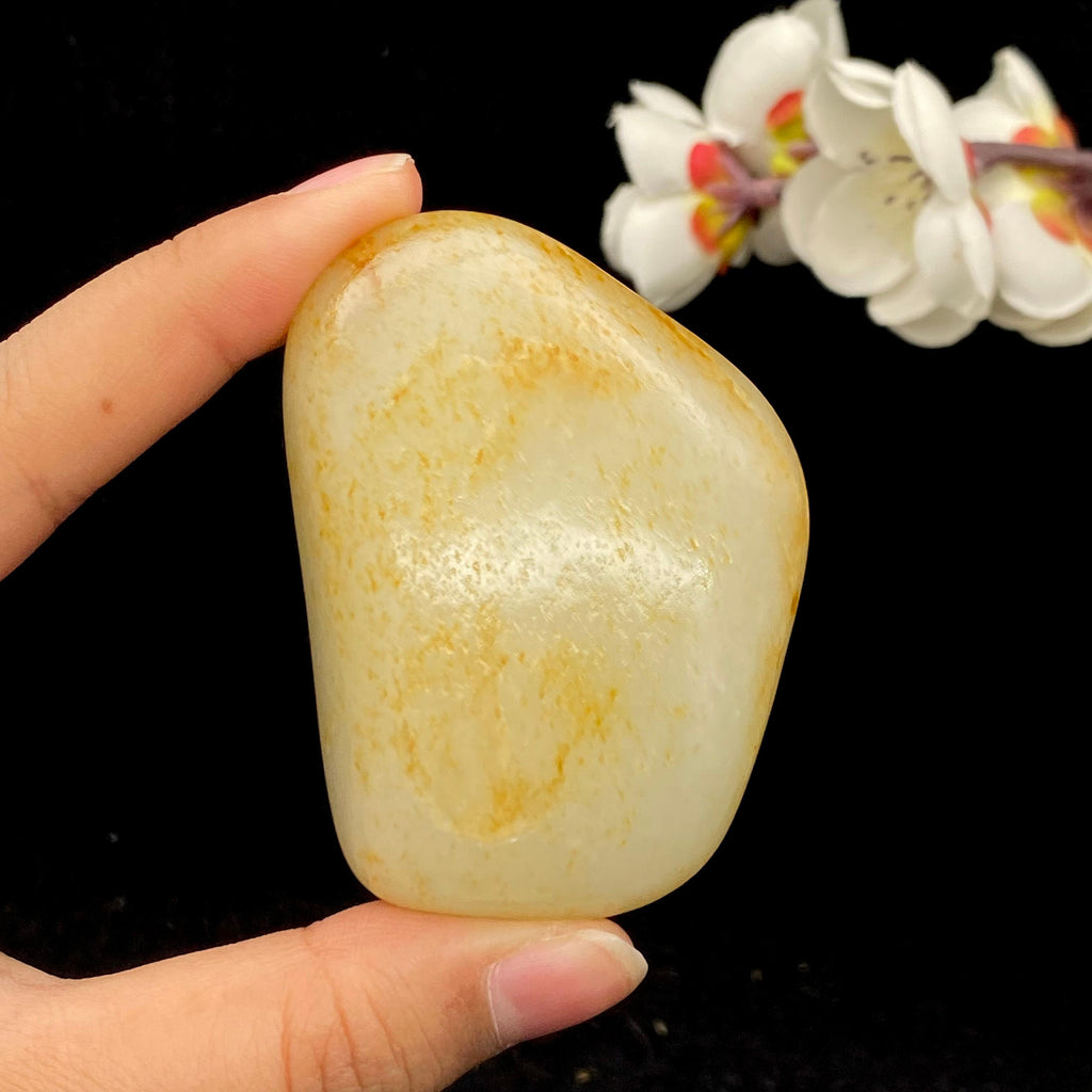 和田玉洒金皮籽料手把件（96.4g）