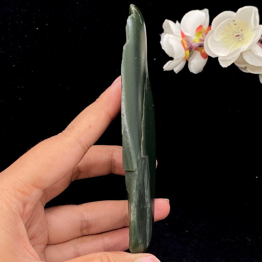 和田玉沙枣青籽料手把件（138.2g）