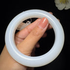和田玉精品白玉手镯（68.3g）