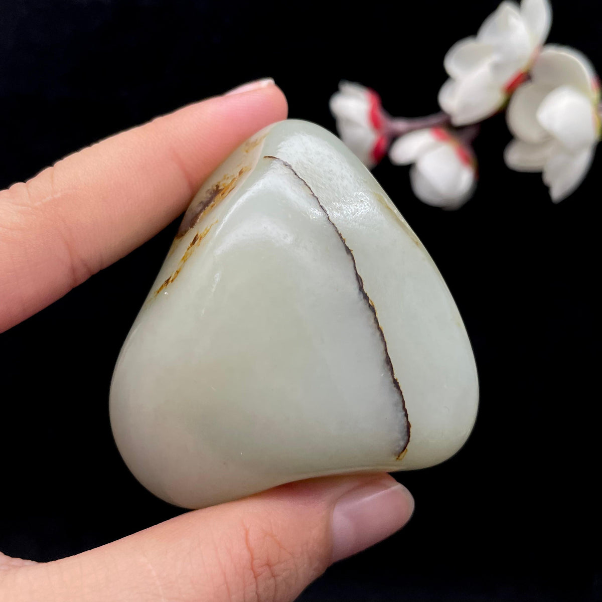 和田玉青白玉籽料手把件（104.1g）