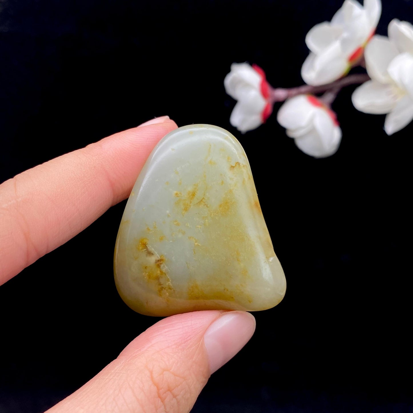 和田玉黄皮籽料原石（27.3g）