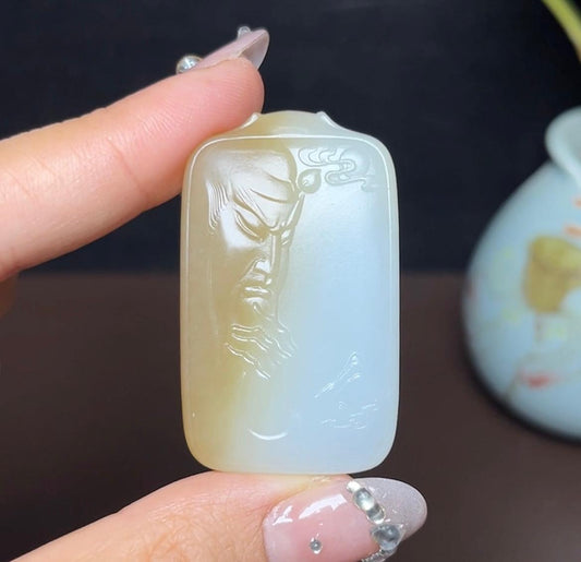 新疆和田玉且末糖白关公（23.8g）