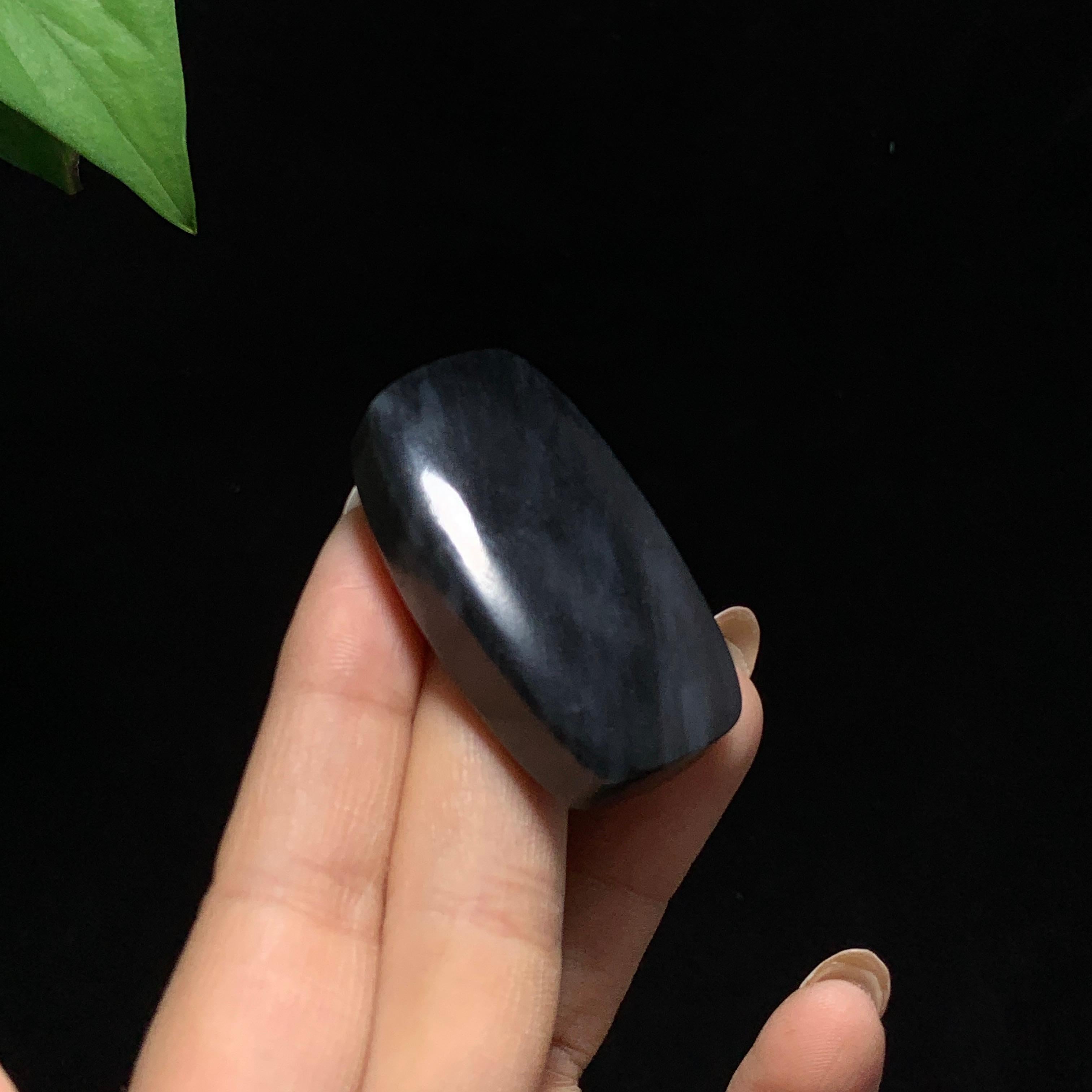 和田籽料青花无事牌挂件（34.7g）