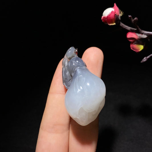精品和田玉紫罗兰玉兰花挂件（27.6g）