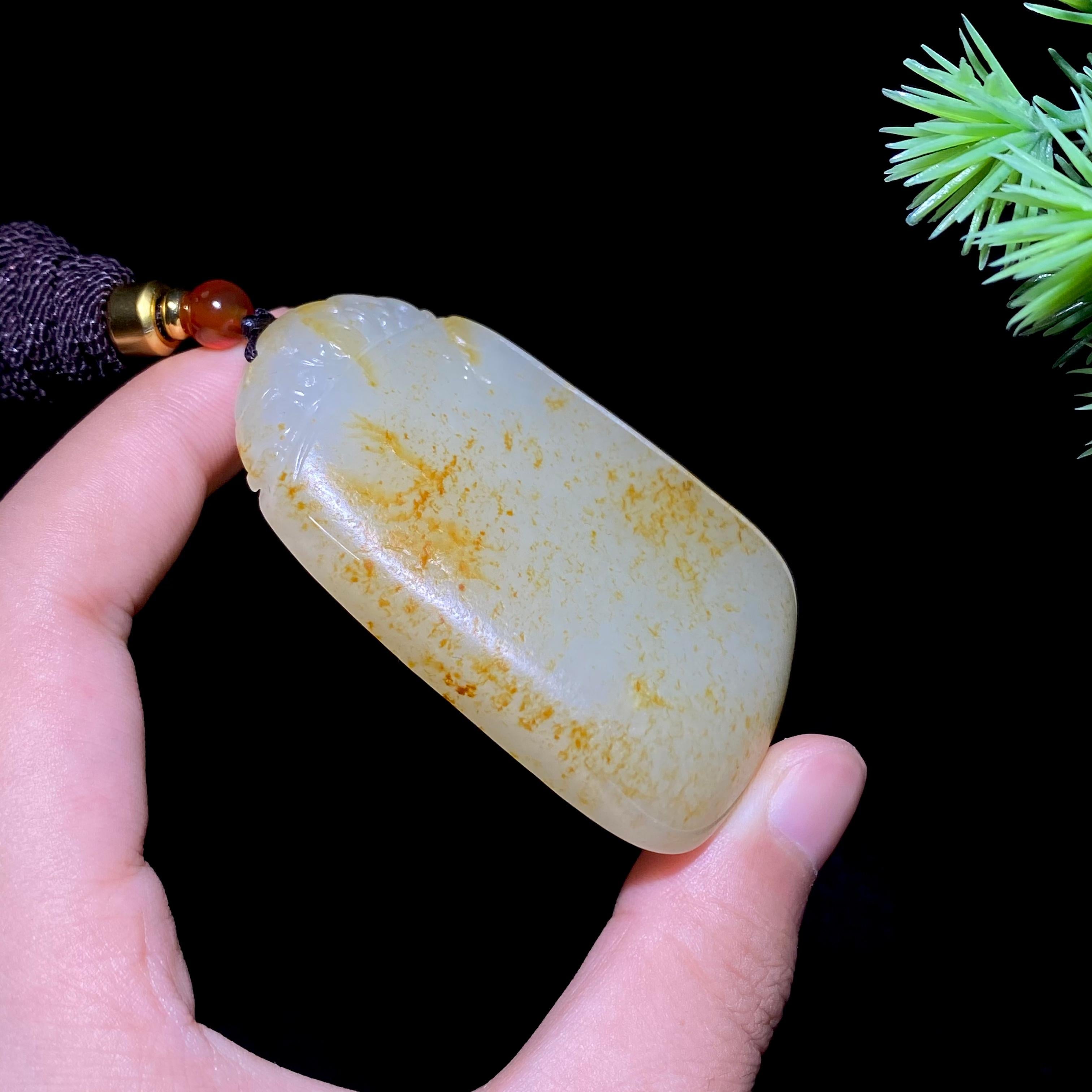 和田玉籽料无事牌（65.8g）