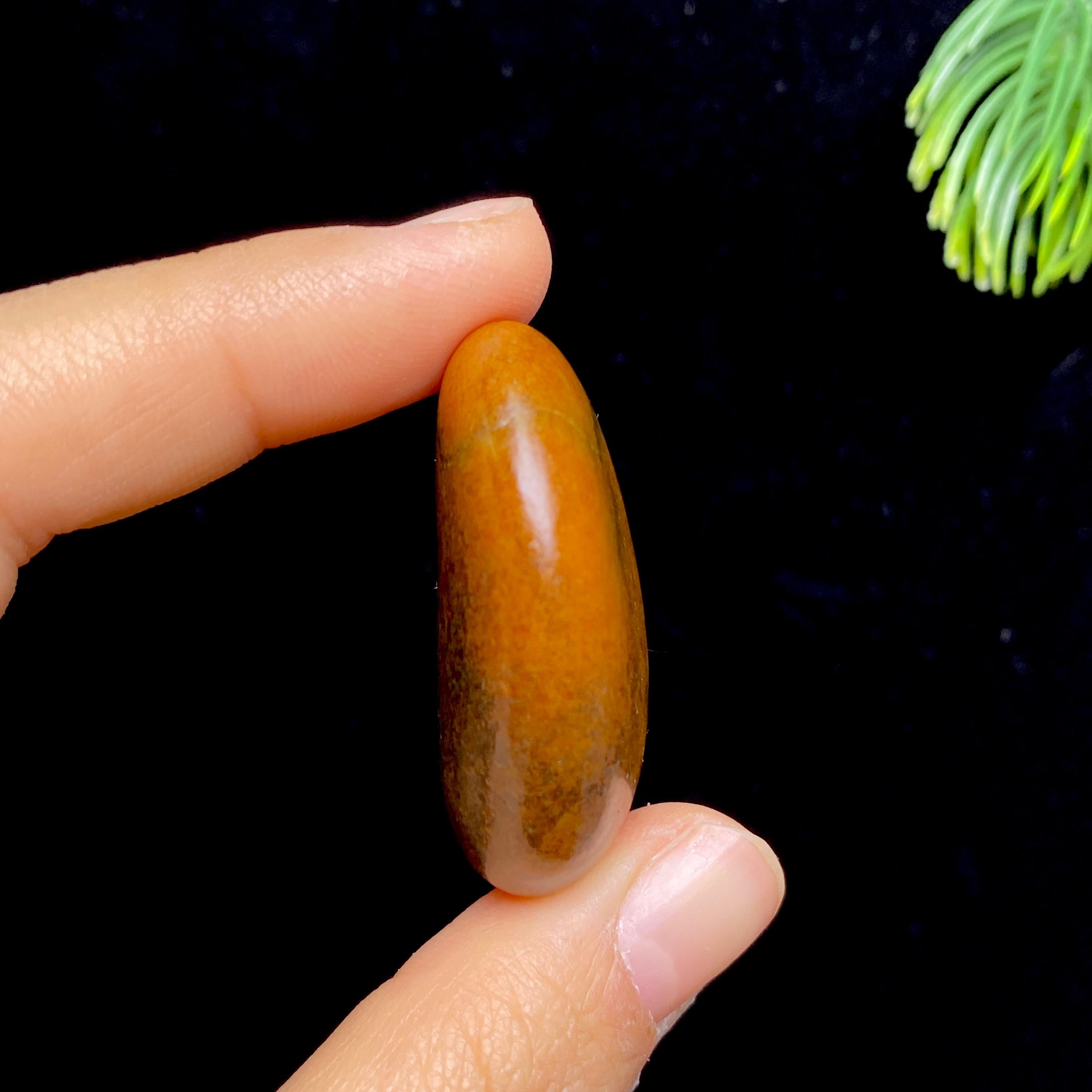 和田玉红沁皮籽料（23.8g）