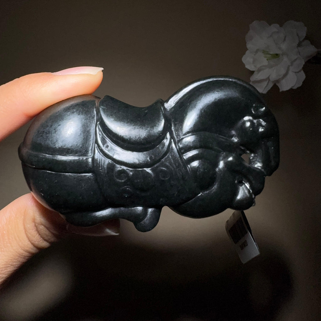 和田玉黑青手把件马到成功（142.3g）
