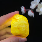 和田玉满洒金皮籽料挂件（52.2g）