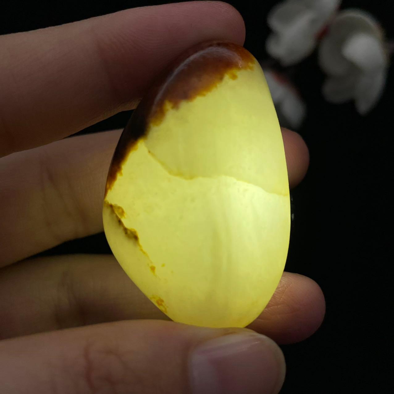 和田玉聚红皮籽料（29.4g）