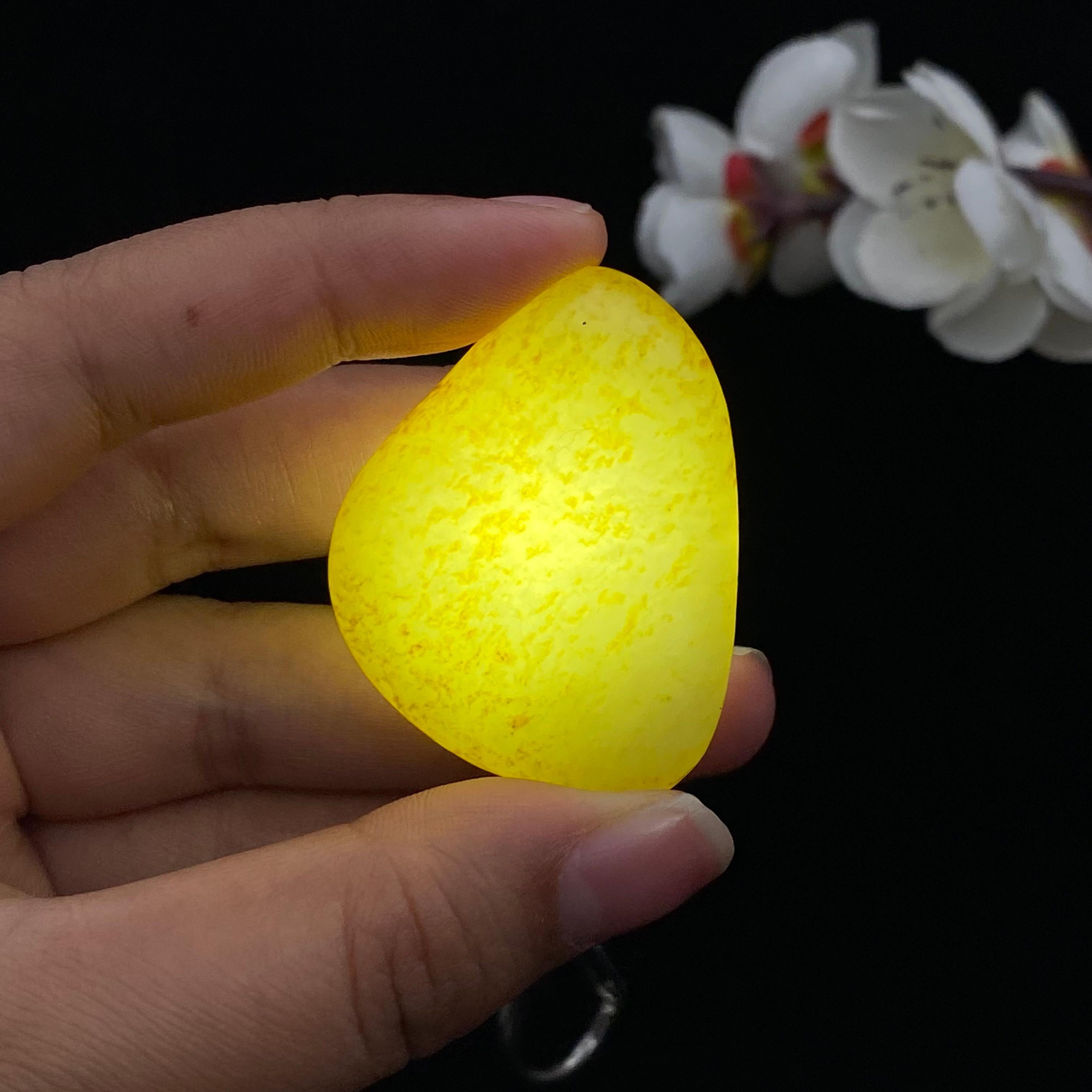 和田玉洒金皮籽料（29.3g）