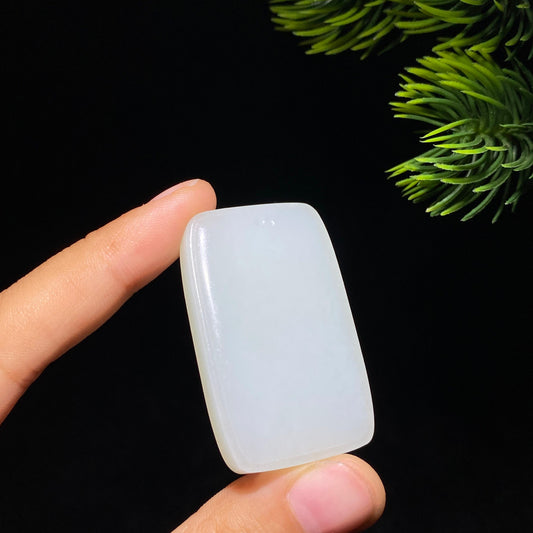 和田玉羊脂白玉无事牌（24.8g）
