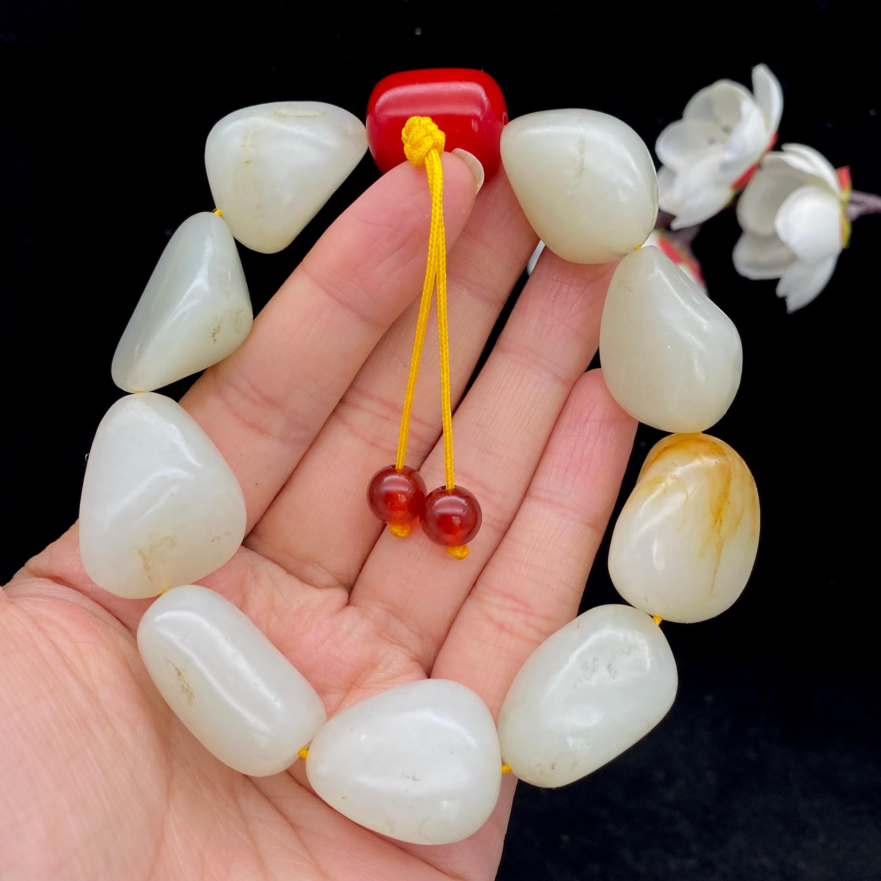 和田玉白玉籽料【精品手串】（110.4g）