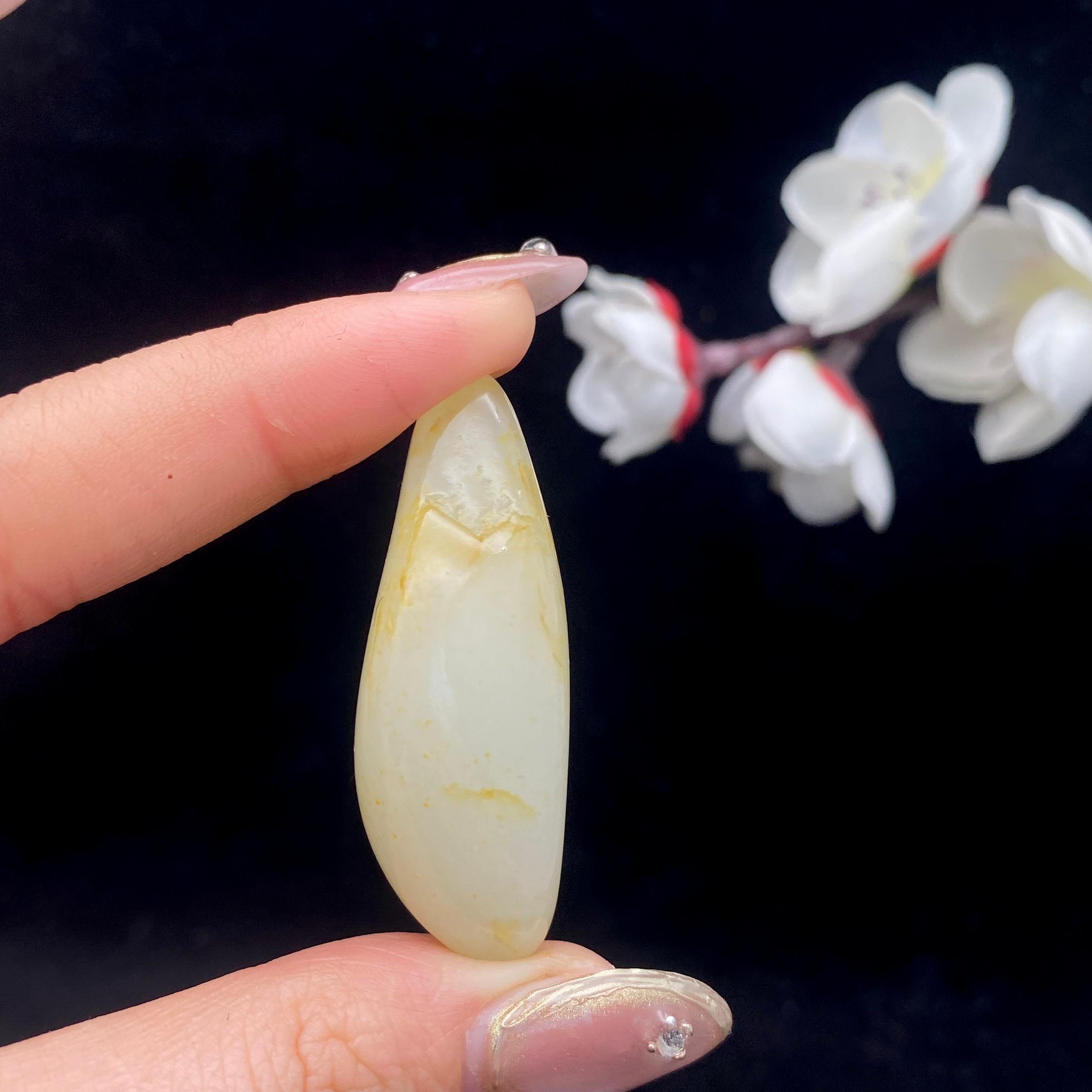 和田玉黄皮籽料原石（25g）