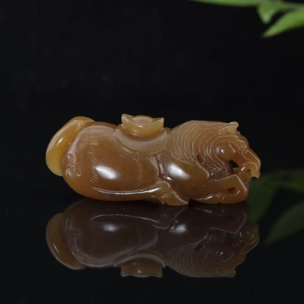 和田玉糖青白【马】挂件（33.9g）