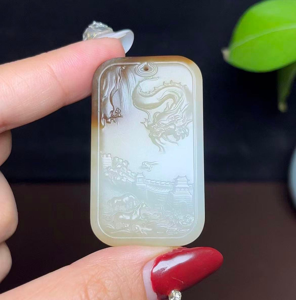 新疆和田玉且末糖白料龙牌山水（28.2g）