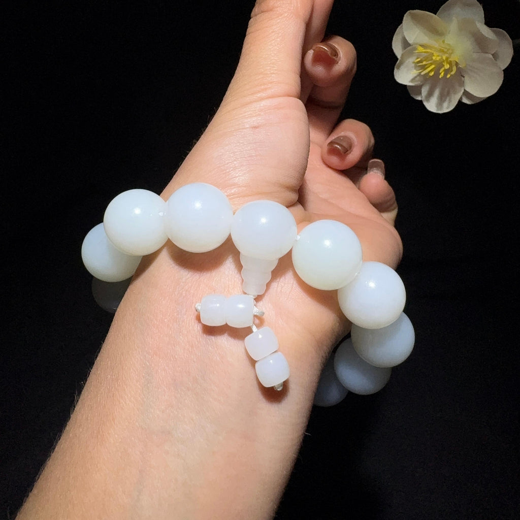 和田玉羊脂白玉圆珠手串（88.0g）