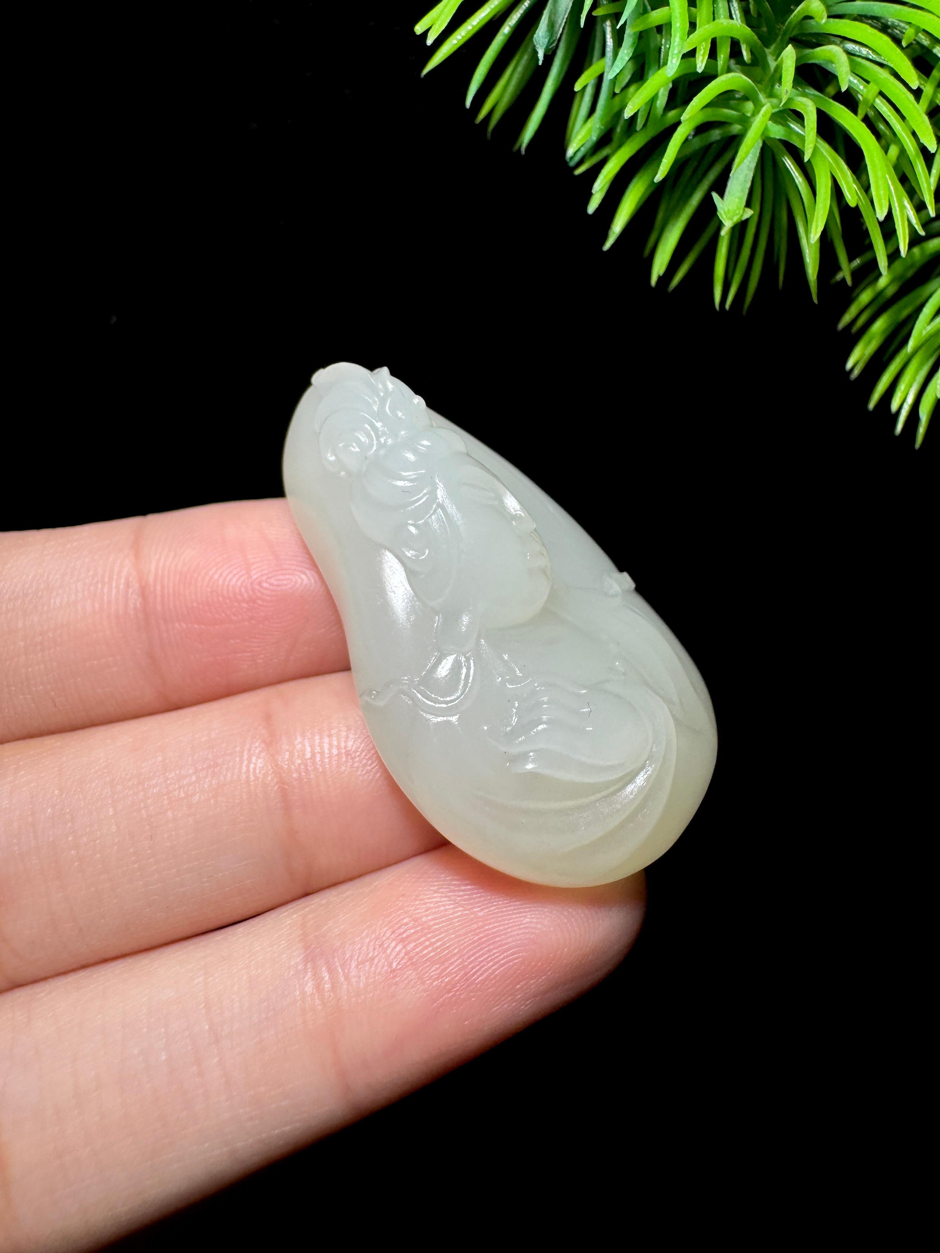 和田玉籽料观音（20.8g）