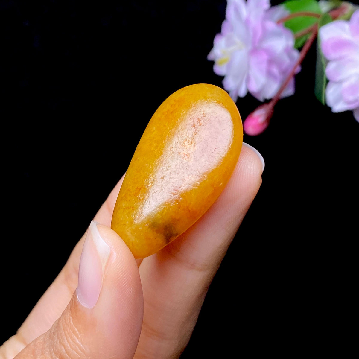和田玉黄沁皮籽料挂件（15.6g）