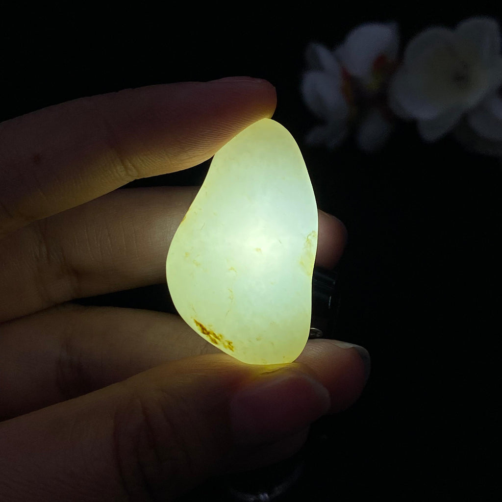 和田玉白玉带秋梨皮籽料（13.2g）