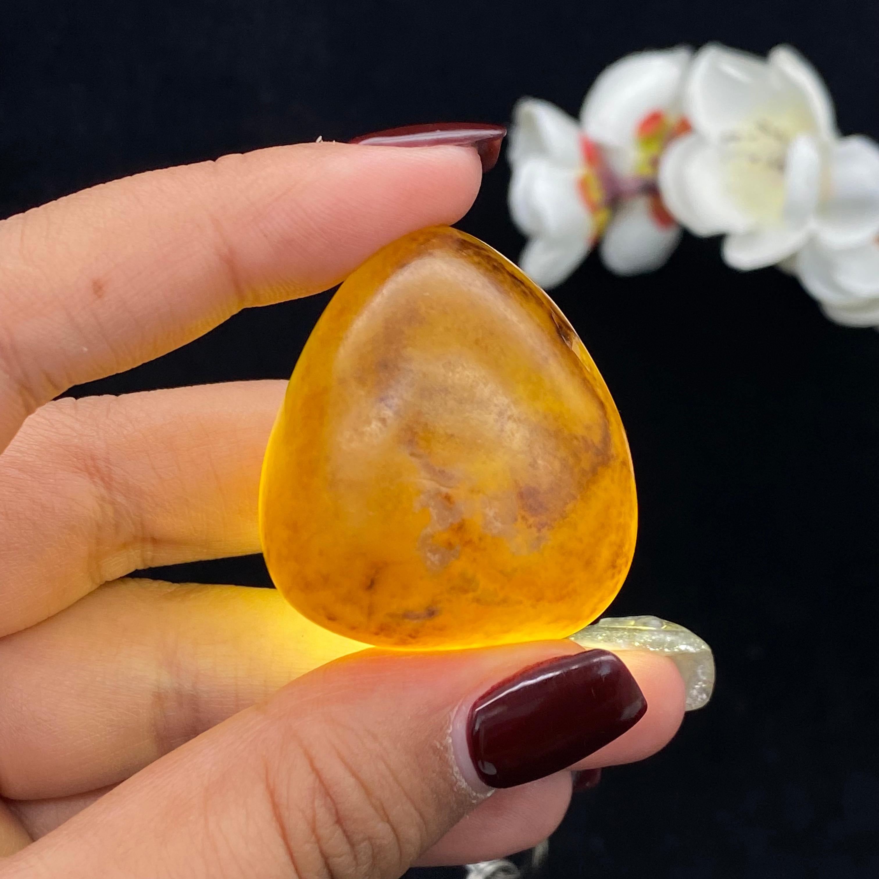 和田玉聚黄皮籽料原石（55.1g）