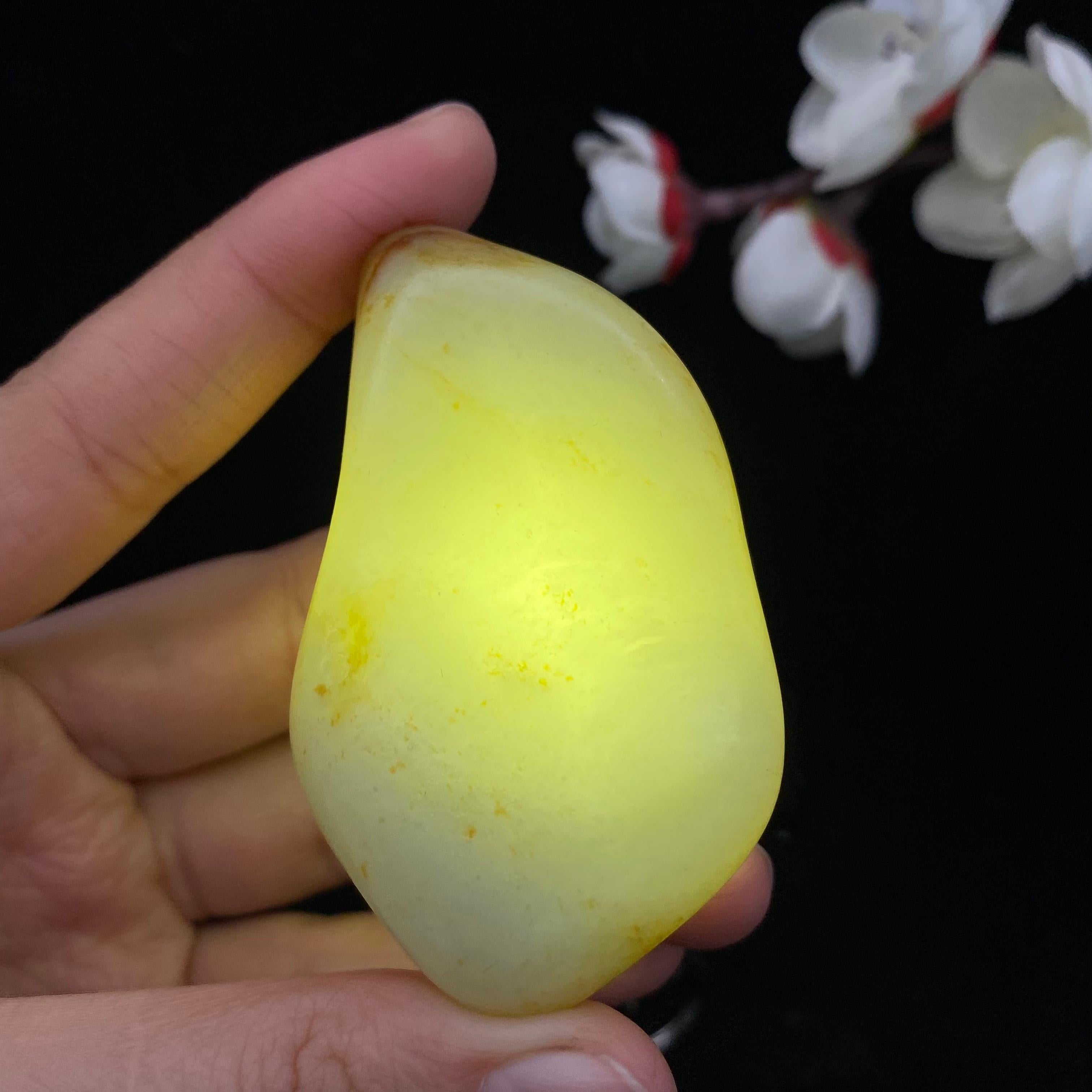 和田玉洒金皮籽料原石（72.3g）
