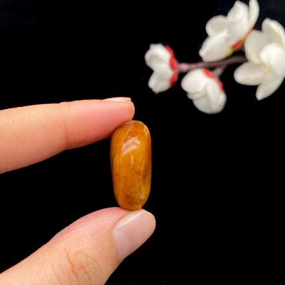 和田玉黄沁皮籽料原石（9g）