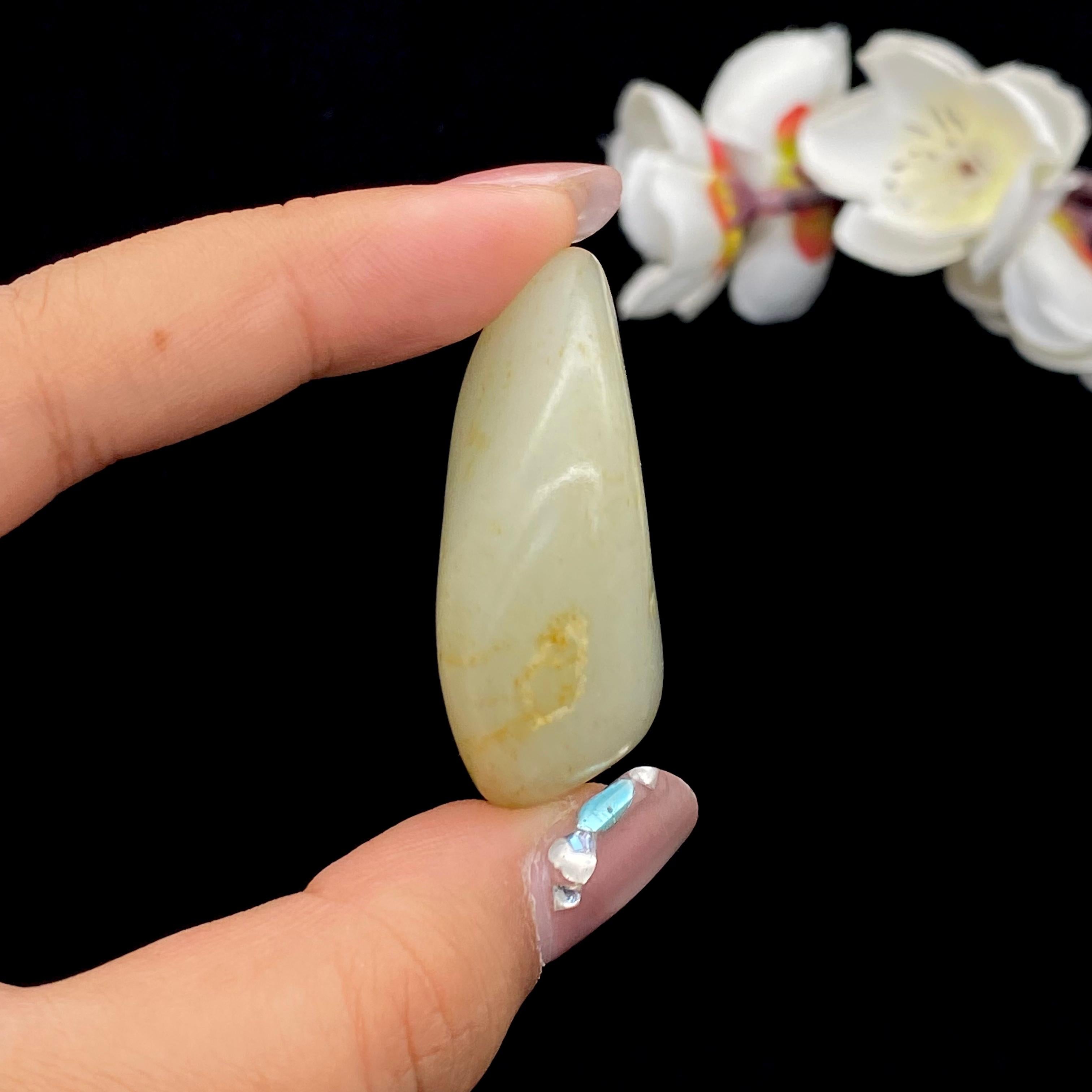 和田玉洒金皮籽料挂件（28.7g）