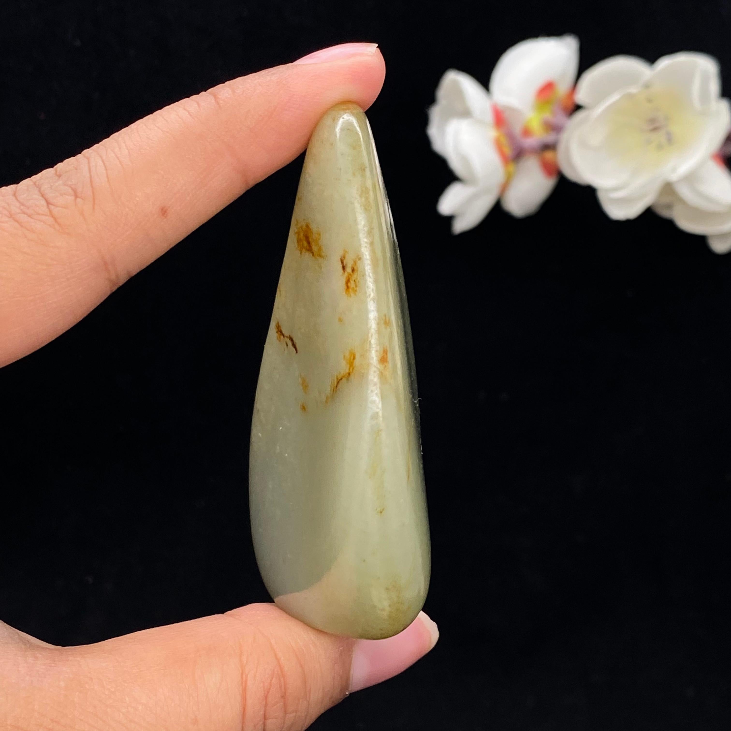 和田玉洒金皮籽料手把件（99.2g）