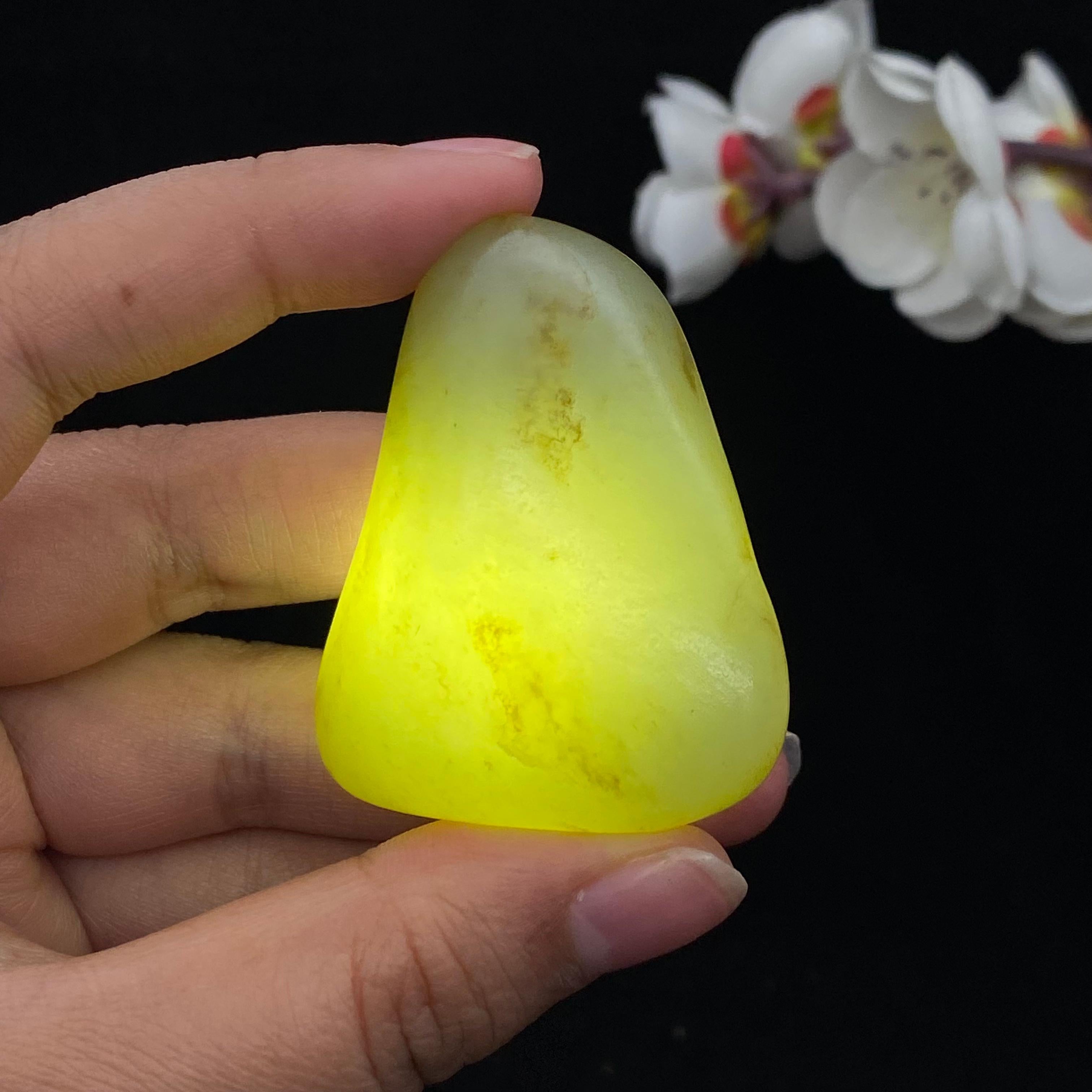 和田玉洒金皮籽料大挂件（56.1g）