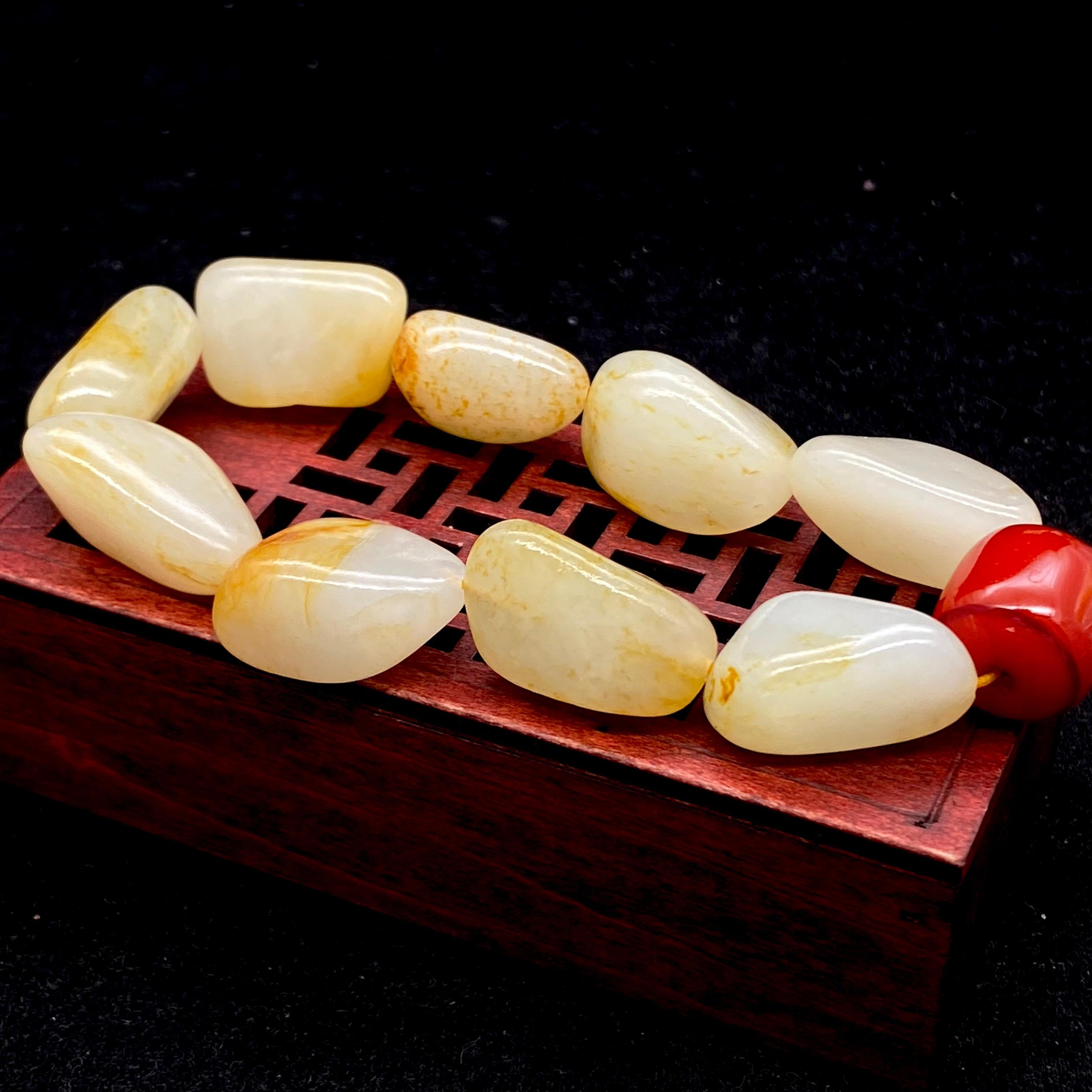 和田玉洒金皮【精品手串】（56.3g）