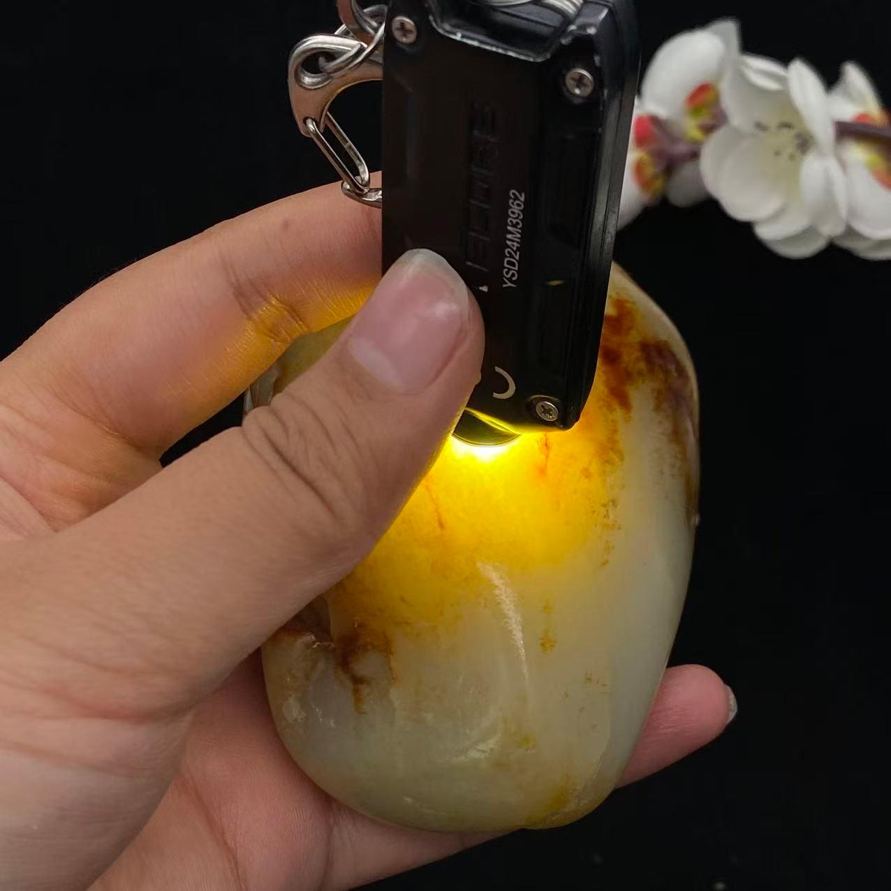 和田玉洒红皮籽料（497.6g）