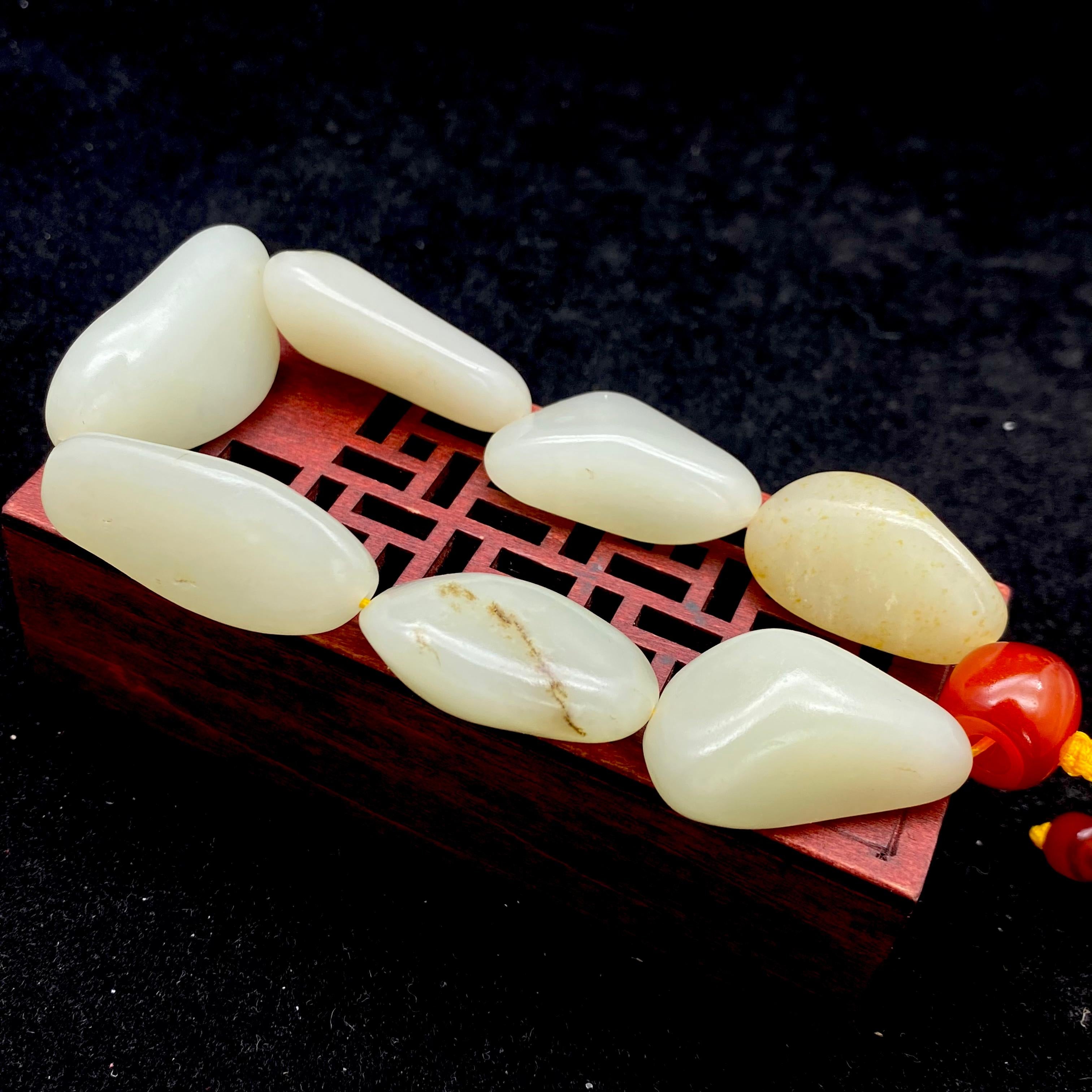 和田玉洒金皮【精品手串】（77.7g）