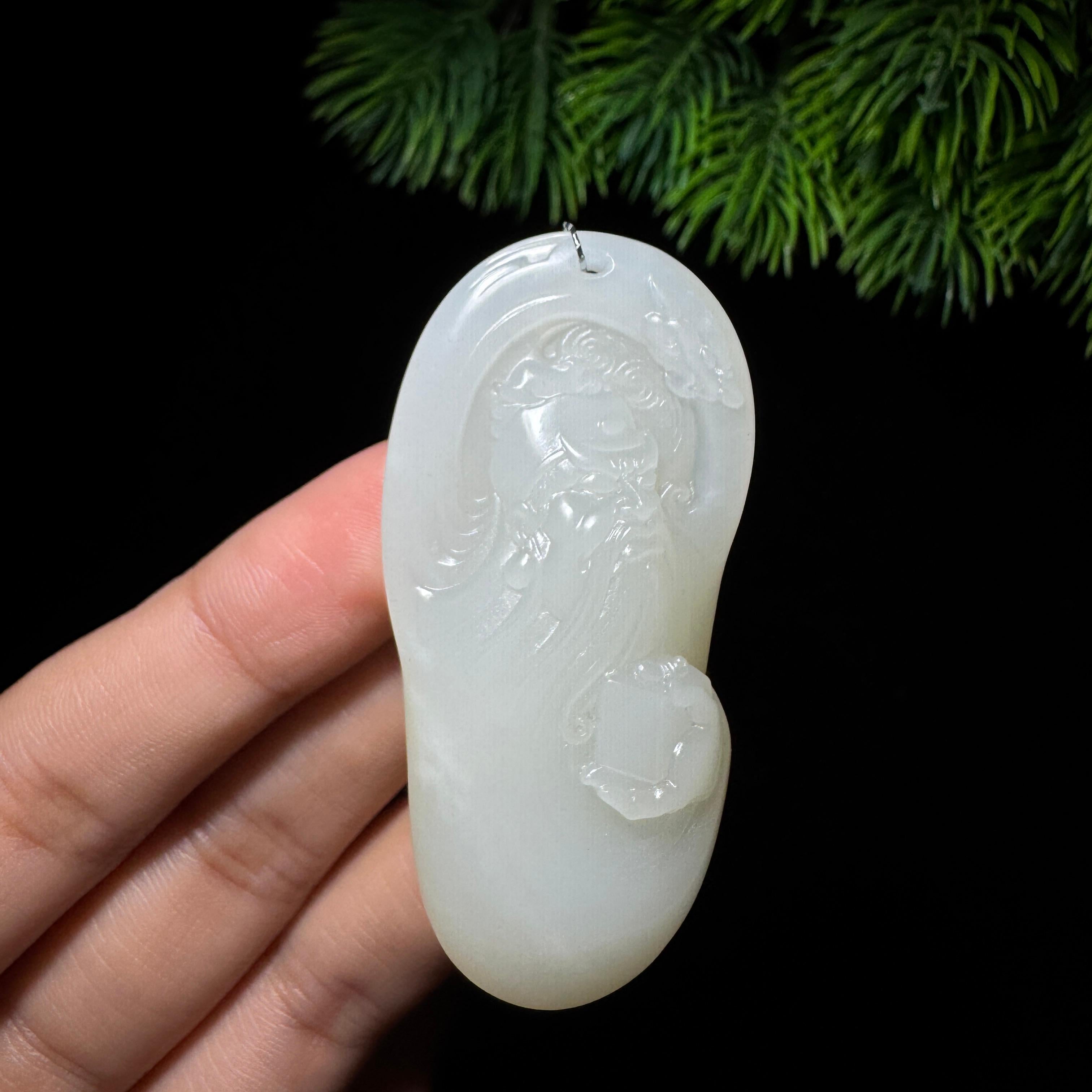 籽料雕件– 厚德载玉