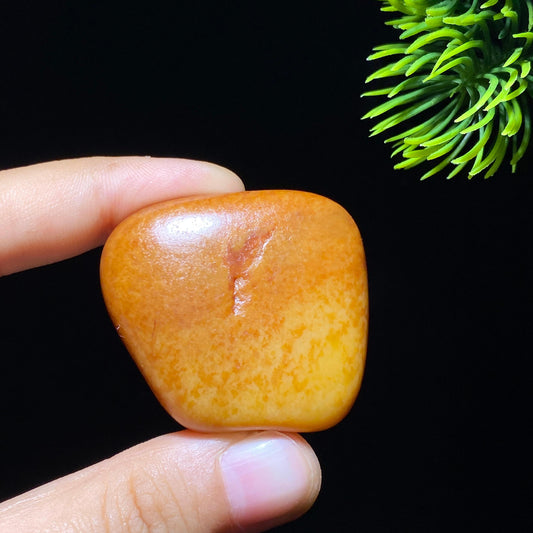 和田玉黄沁籽料原石（35.7g）