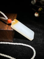和田玉糖白平安无事牌（50.0g）