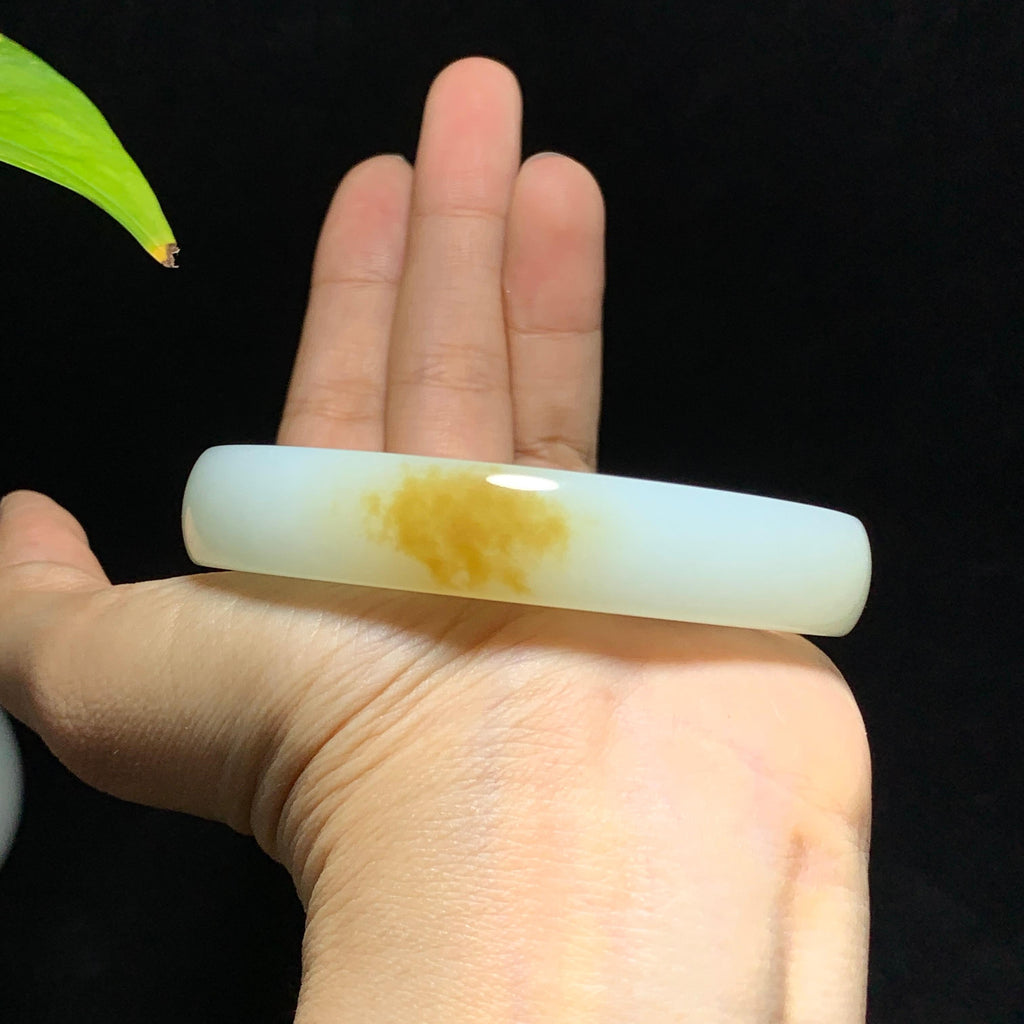 和田山料糖白玉手镯（85.3g）