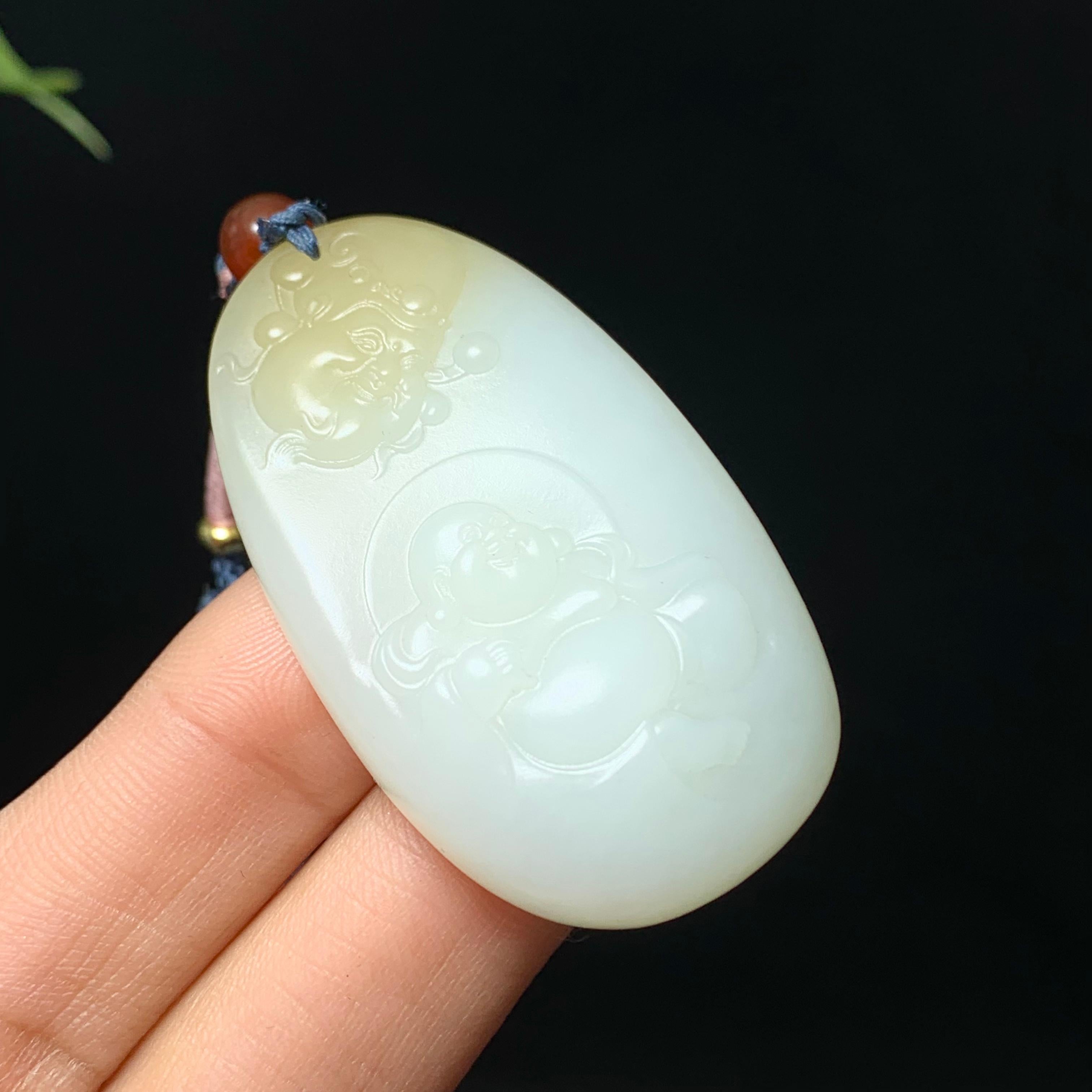 高品质新疆且末糖白玉佛公挂件（22.2g）