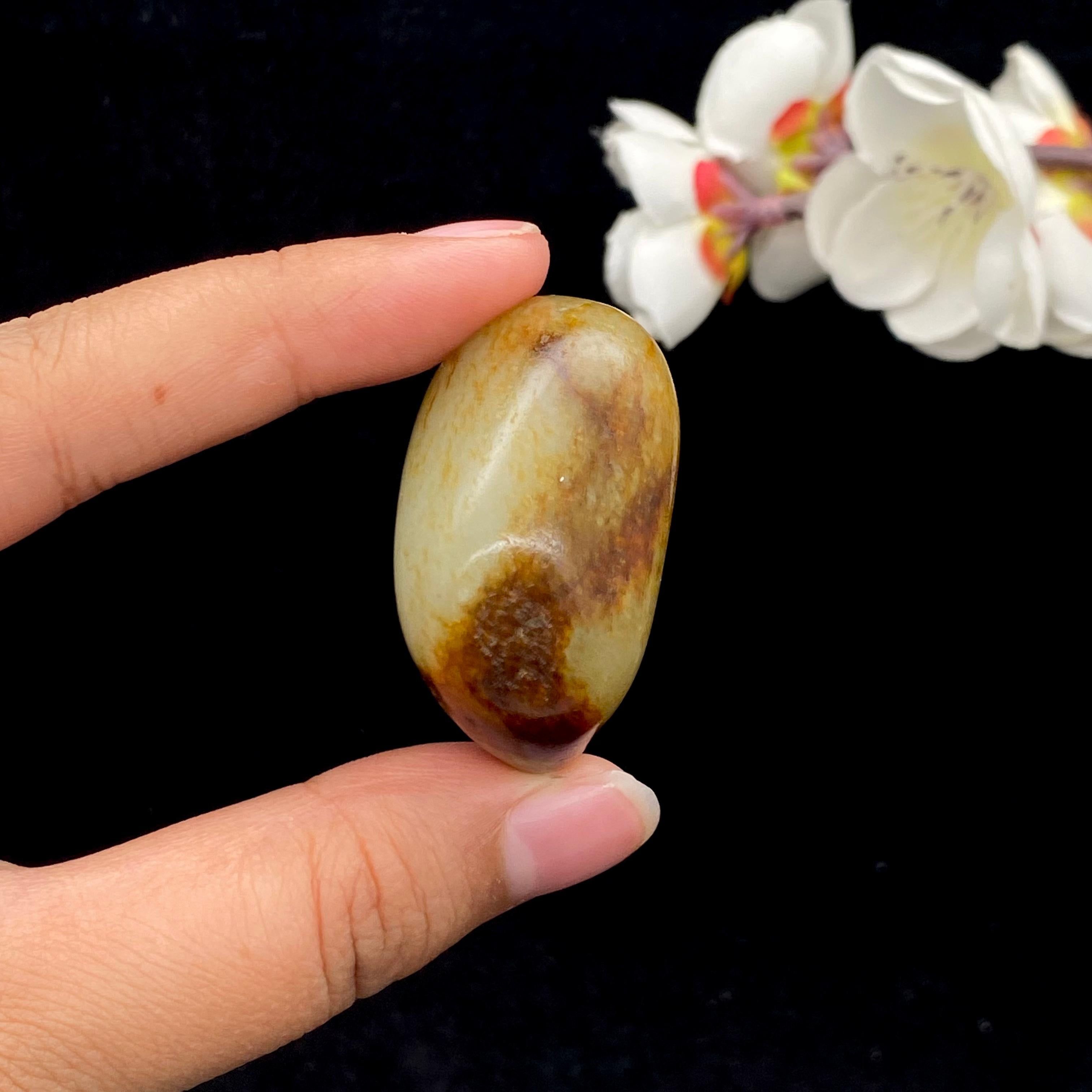 和田玉红皮籽料（42.9g）