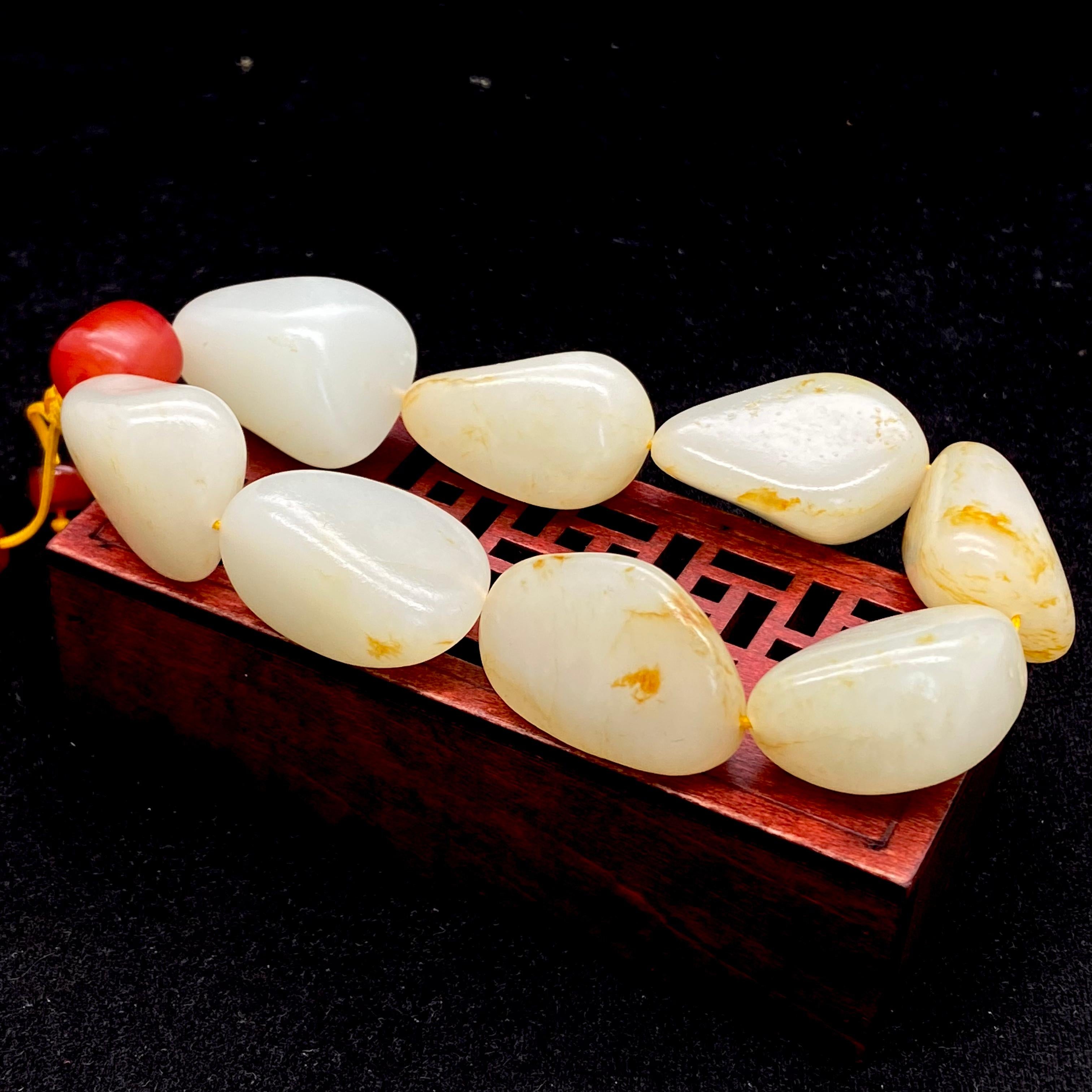 和田玉洒金皮【精品手串】（106.1g）