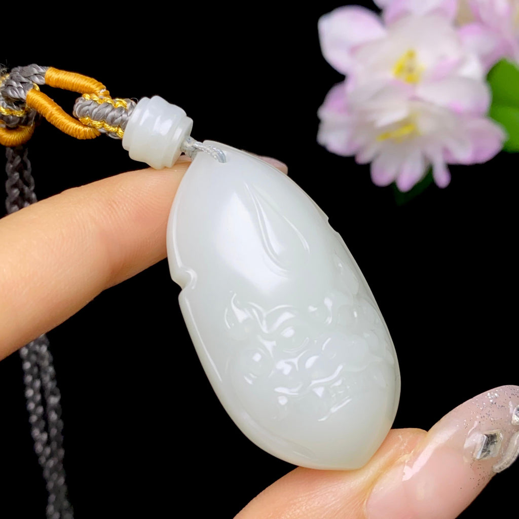 和田玉米达料白玉兽面（22.3g）