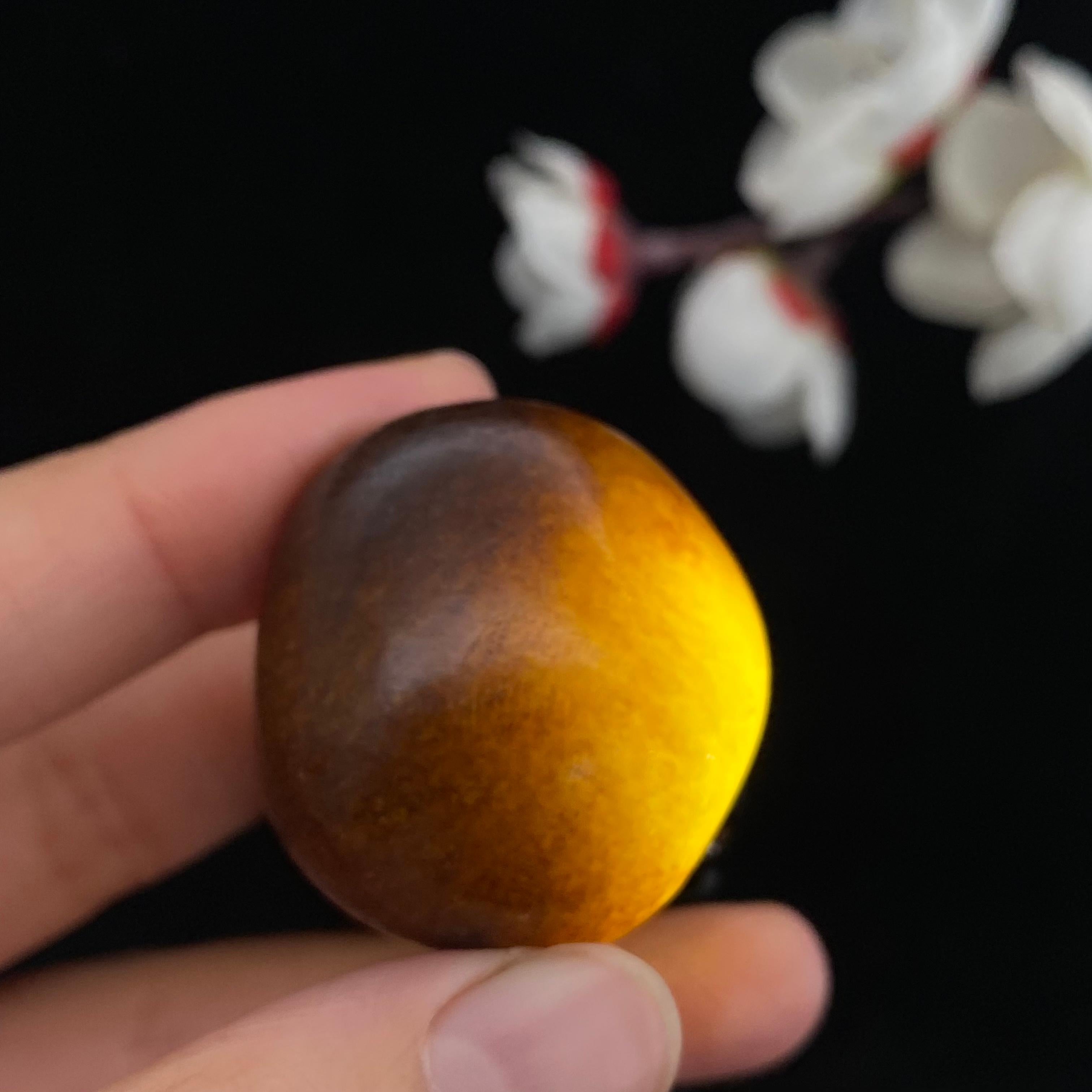 和田玉聚红皮籽料挂件（27.2g）