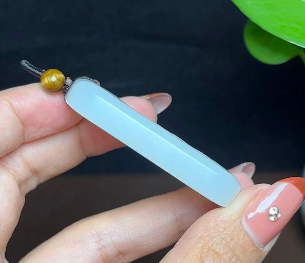 和田羊脂玉松鹤延年（37.3g）