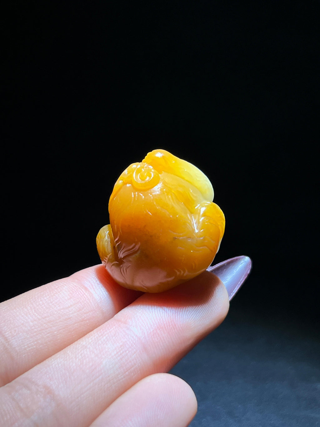 和田玉黄沁籽料灵猴（24.4g）