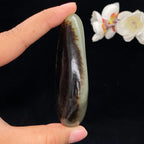 和田玉聚黑皮籽料手把件（120.2g）