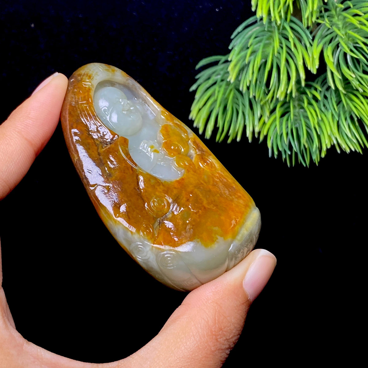 和田玉籽料佛公（134.6g）