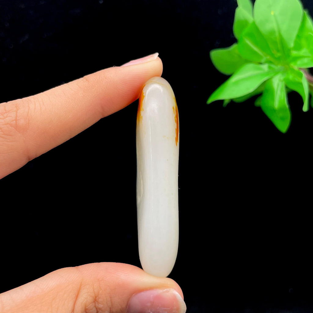 和田玉黄皮籽料大挂件（55g）