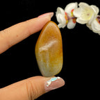 和田玉聚黄皮青花底籽料挂件（34.1g）